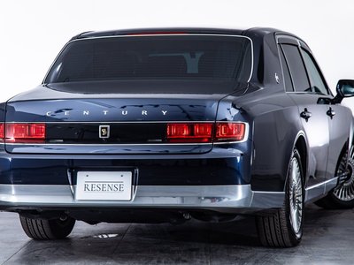 TOYOTA CENTURY - 3