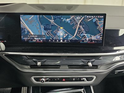 2025 BMW X5 缩略图 18