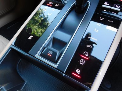 صورة مصغرة 12 لـ 2024 Porsche MACAN