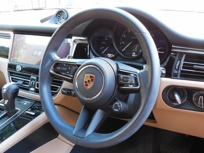 2024 Porsche MACAN — фото 4