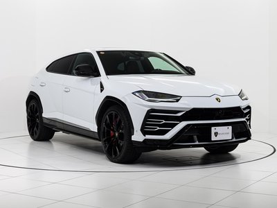 LAMBORGHINI URUS - 1