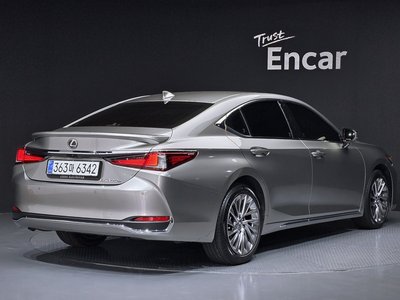 2025 LEXUS ES 照片 4