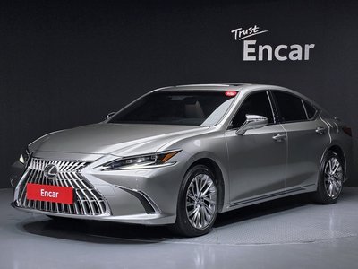 2025 LEXUS ES 照片 1