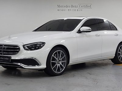 MERCEDES-BENZ E-CLASS - 1