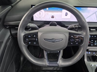 2025 Genesis GV80 COUPE thumbnail 13