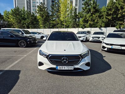 صورة 1 لـ 2025 Mercedes-BENZ E-CLASS