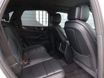 2020 Porsche CAYENNE 缩略图 40