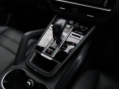 2020 Porsche CAYENNE 缩略图 32