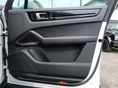 2020 Porsche CAYENNE 缩略图 42