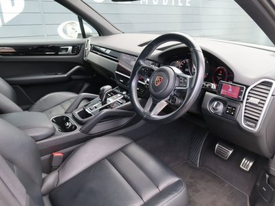 2020 Porsche CAYENNE 缩略图 38