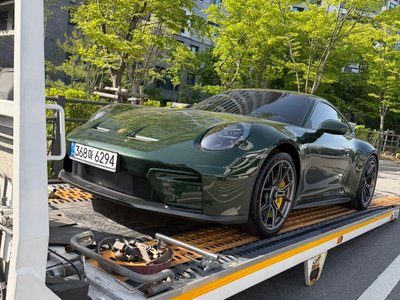 PORSCHE 911 - 5