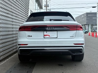 AUDI Q8 - 6