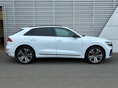 AUDI Q8 - 4