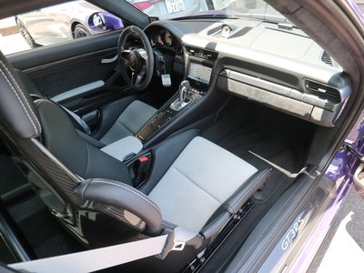 صورة 10 لـ 2017 Porsche 911