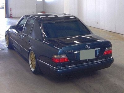 MERCEDES-BENZ E-CLASS - 2
