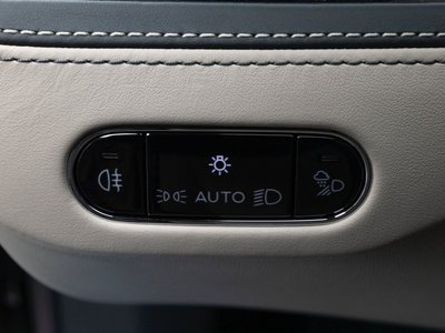 2024 Bentley FLYING SPUR — миниатюра 14