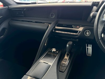 صورة مصغرة 49 لـ 2020 Lexus LC