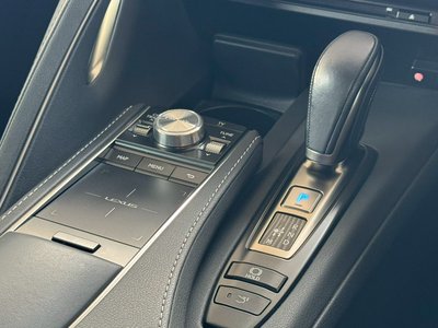 صورة مصغرة 61 لـ 2020 Lexus LC
