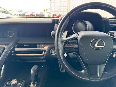 صورة مصغرة 45 لـ 2020 Lexus LC
