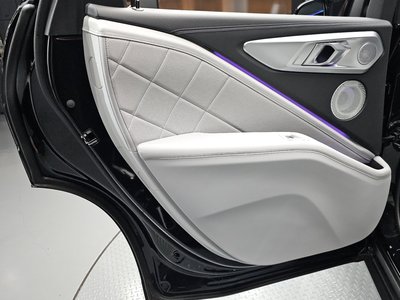 2026 BMW XM — миниатюра 15