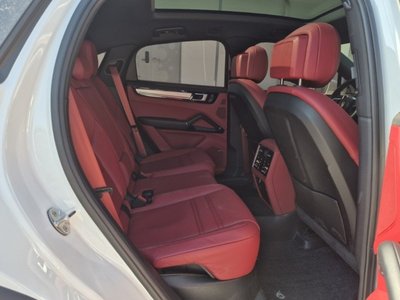 PORSCHE CAYENNE - 10