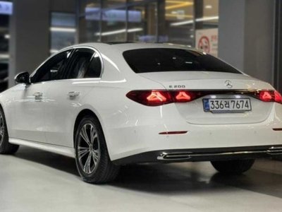 MERCEDES-BENZ E-CLASS - 3