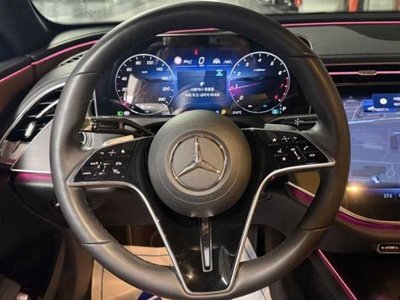 MERCEDES-BENZ E-CLASS - 9