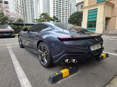 FERRARI ROMA - 5