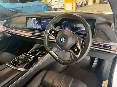 BMW 7 SERIES - 3