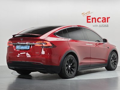 2019 Tesla MODEL X — фото 3