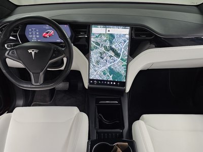 2019 Tesla MODEL X — фото 5