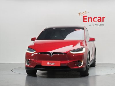 2019 Tesla MODEL X — фото 2