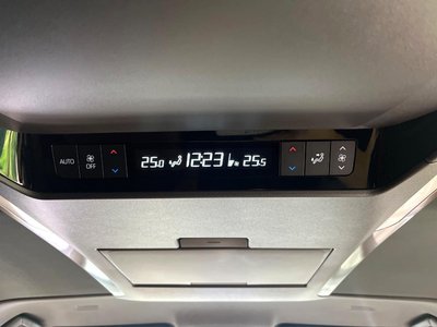 2023 Toyota VELLFIRE thumbnail 43