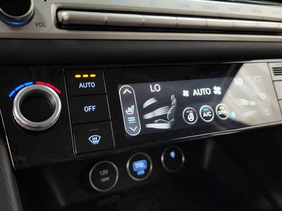 2023 Genesis THE NEW G70 — миниатюра 33