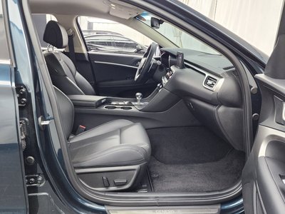 2023 Genesis THE NEW G70 — миниатюра 17