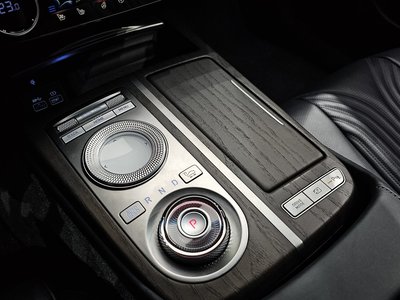 GENESIS G80 (RG3) - 9