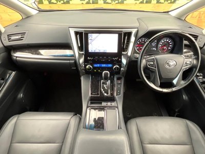 TOYOTA ALPHARD - 2
