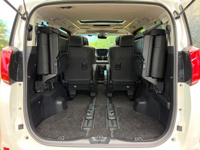 TOYOTA ALPHARD - 10