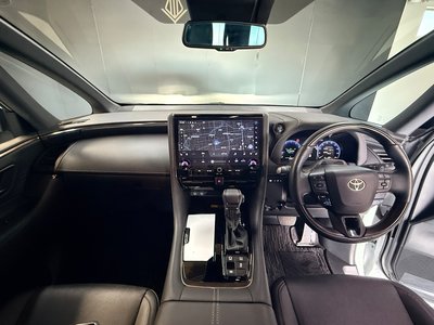 2024 Toyota ALPHARD — миниатюра 29