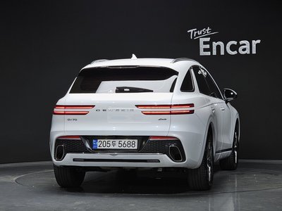 2022 Genesis GV70 photo 3