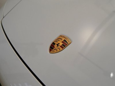 PORSCHE 911 - 8