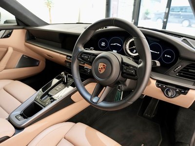2020 Porsche 911 — миниатюра 19