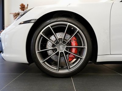 2020 Porsche 911 — миниатюра 13
