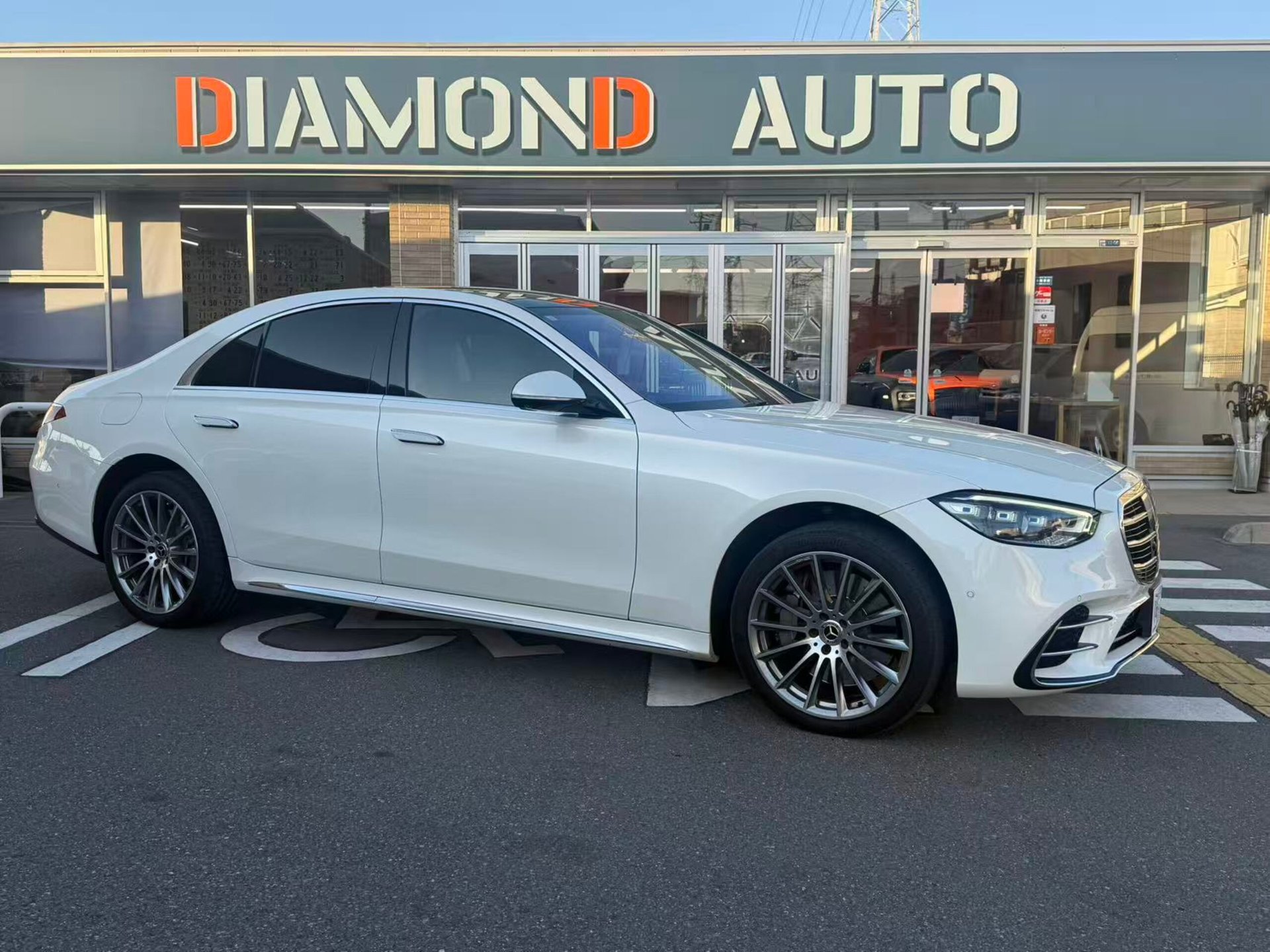 MERCEDES-BENZ S-CLASS - View 1