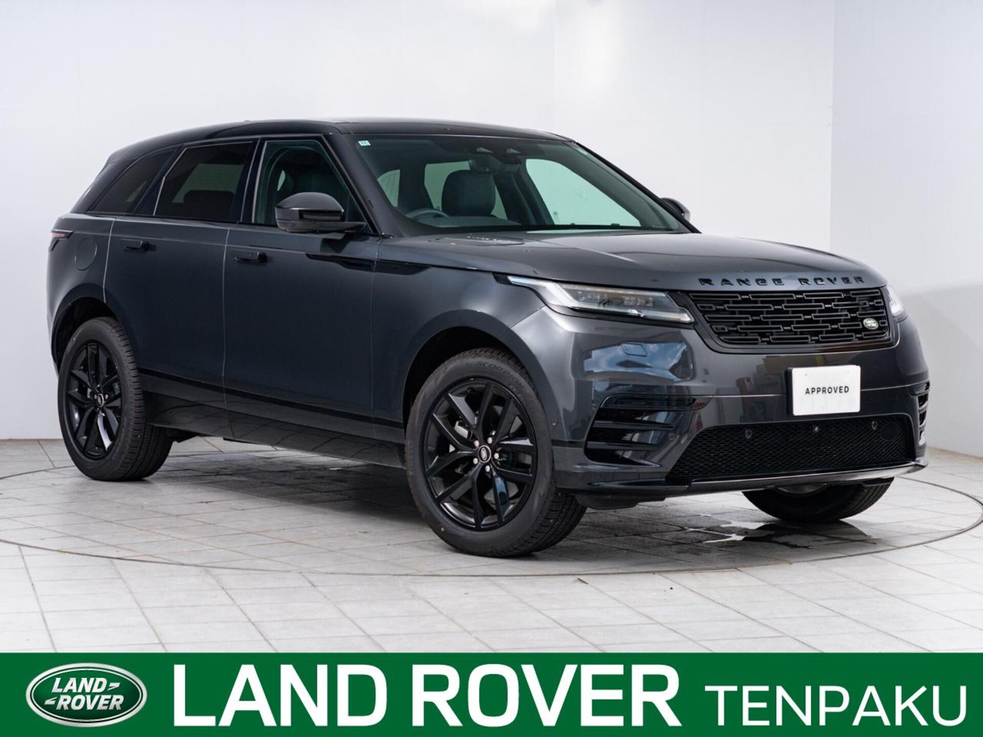 LAND ROVER RANGE ROVER VELAR - View 1