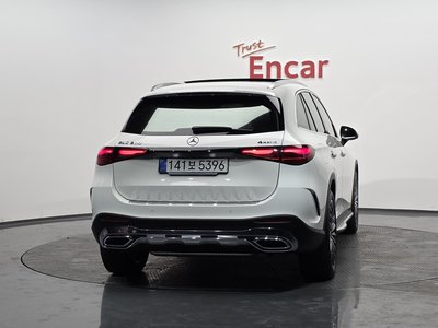 MERCEDES-BENZ GLC - 4