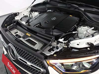 MERCEDES-BENZ GLC - 7