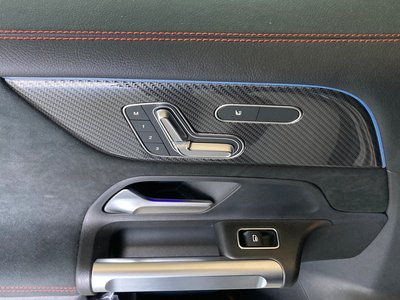 2025 Mercedes-BENZ GLB 缩略图 14