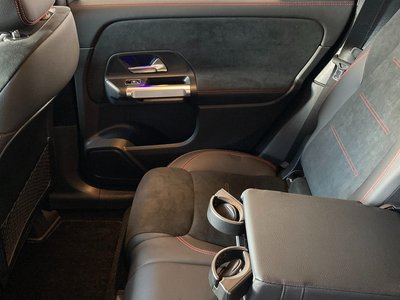 2025 Mercedes-BENZ GLB 缩略图 25