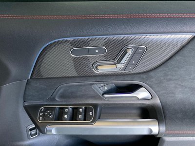 2025 Mercedes-BENZ GLB 缩略图 11